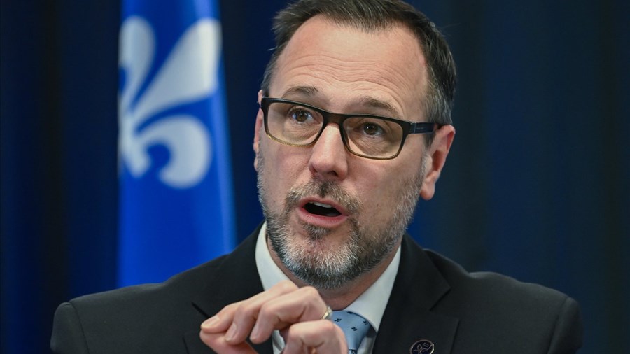 Francisation: Roberge fait miroiter une augmentation du nombre de cours prochainement